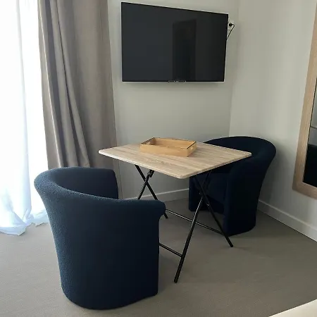 Privatisee L'ermitage Vue Sur La Mayenne Apartment *